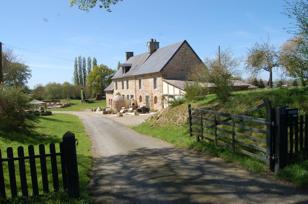 Gites Bijoux Argouges Exterior foto